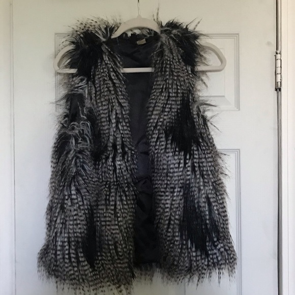 H&M Jackets & Blazers - Faux grey fur gilet/vest